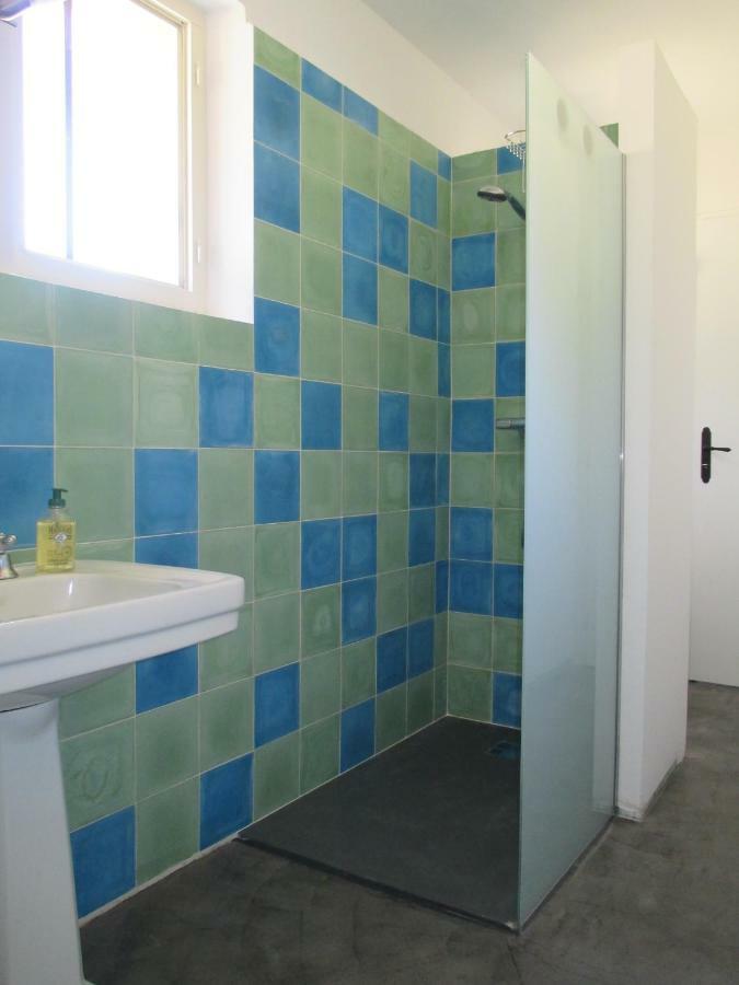 Maison Itze Saint-Saturnin-d'Apt Buitenkant foto