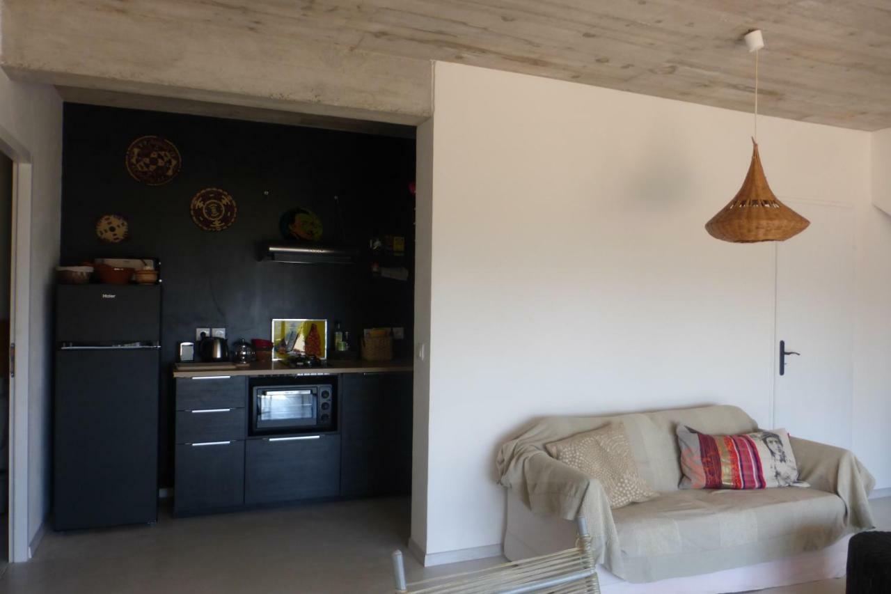 Maison Itze Saint-Saturnin-d'Apt Buitenkant foto